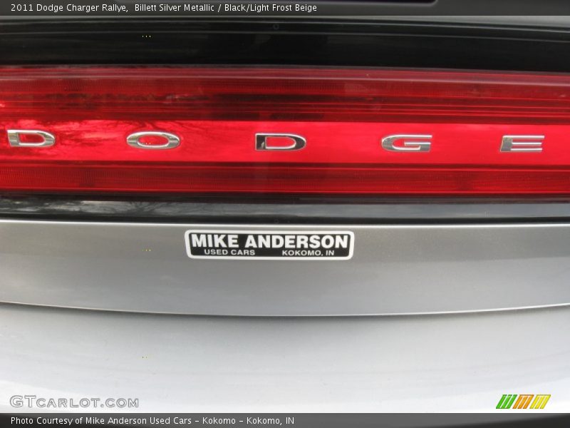 Billett Silver Metallic / Black/Light Frost Beige 2011 Dodge Charger Rallye