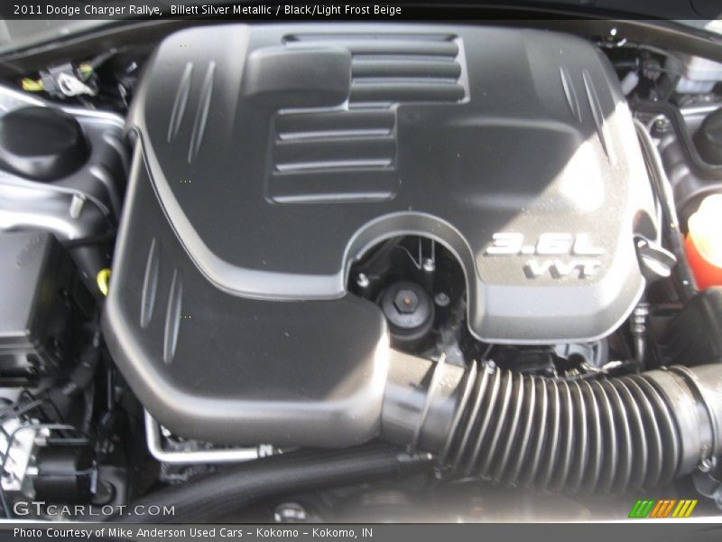 Billett Silver Metallic / Black/Light Frost Beige 2011 Dodge Charger Rallye