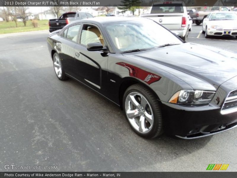Pitch Black / Black/Tan 2013 Dodge Charger R/T Plus