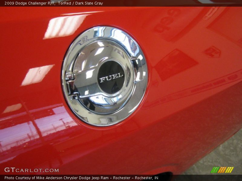 TorRed / Dark Slate Gray 2009 Dodge Challenger R/T