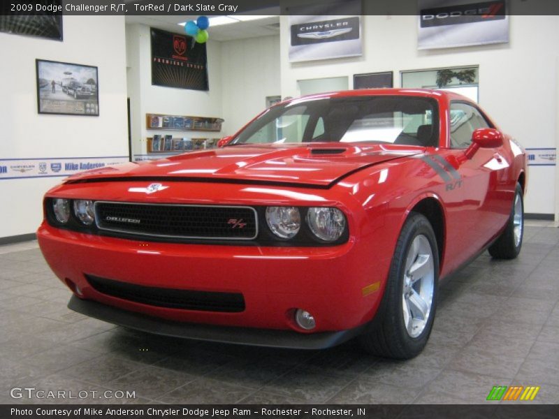 TorRed / Dark Slate Gray 2009 Dodge Challenger R/T