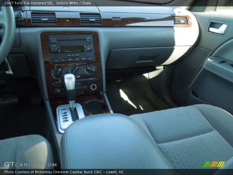 Oxford White / Shale 2007 Ford Five Hundred SEL