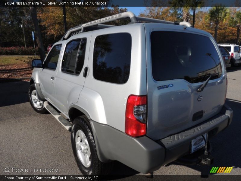 Silver Lightning Metallic / Charcoal 2004 Nissan Xterra XE