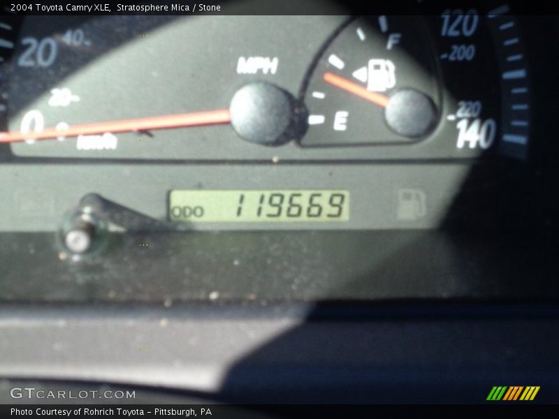 Stratosphere Mica / Stone 2004 Toyota Camry XLE