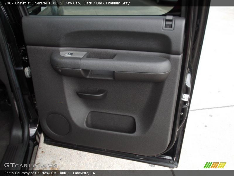 Black / Dark Titanium Gray 2007 Chevrolet Silverado 1500 LS Crew Cab