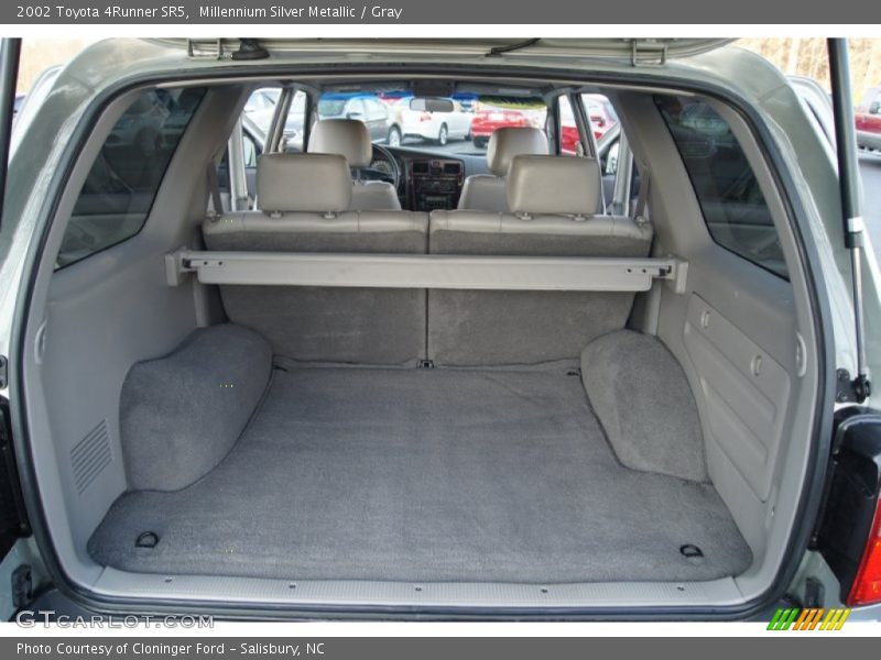 Millennium Silver Metallic / Gray 2002 Toyota 4Runner SR5