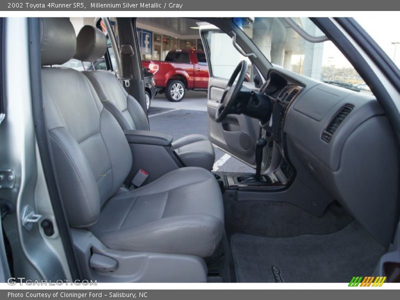 Millennium Silver Metallic / Gray 2002 Toyota 4Runner SR5