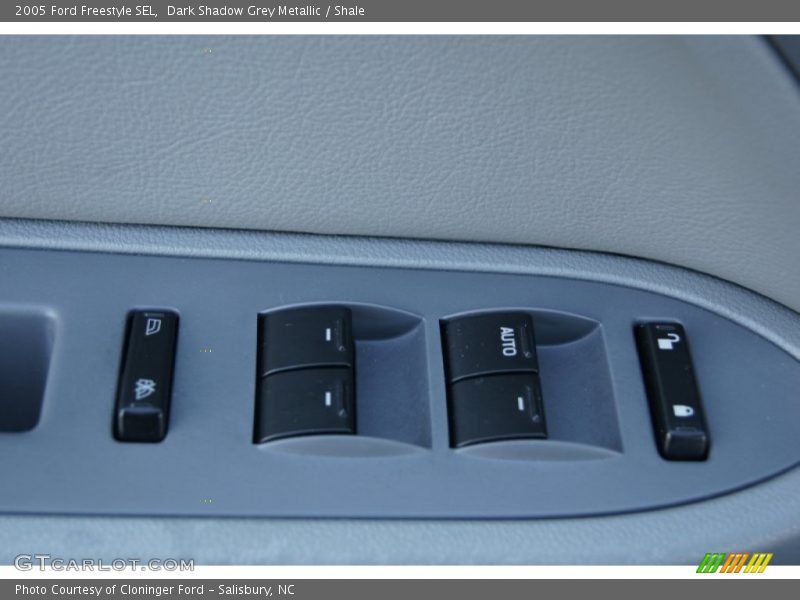 Dark Shadow Grey Metallic / Shale 2005 Ford Freestyle SEL