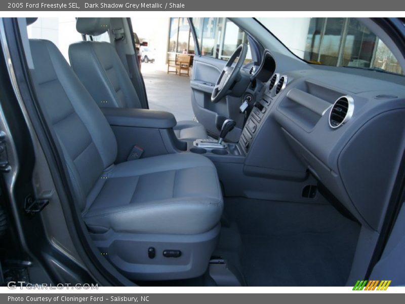 Dark Shadow Grey Metallic / Shale 2005 Ford Freestyle SEL