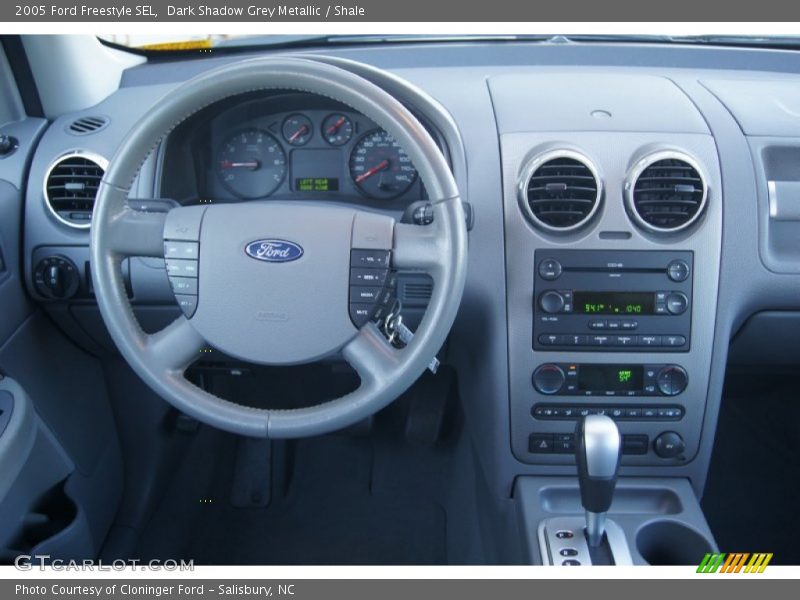 Dark Shadow Grey Metallic / Shale 2005 Ford Freestyle SEL