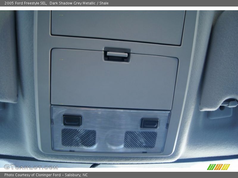 Dark Shadow Grey Metallic / Shale 2005 Ford Freestyle SEL