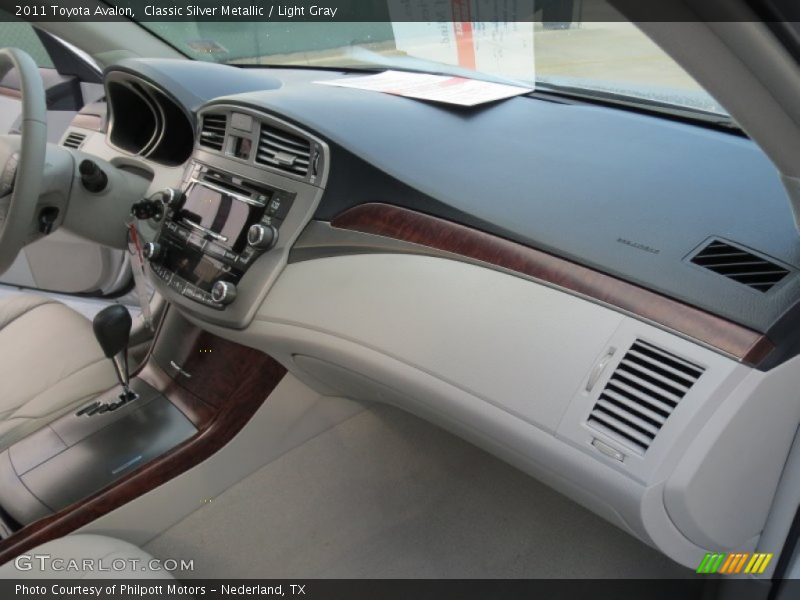 Classic Silver Metallic / Light Gray 2011 Toyota Avalon