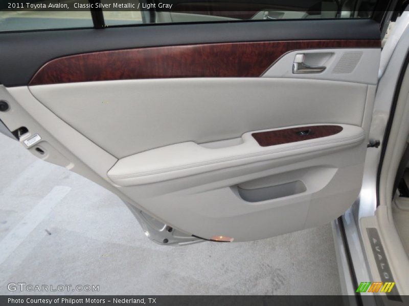Classic Silver Metallic / Light Gray 2011 Toyota Avalon