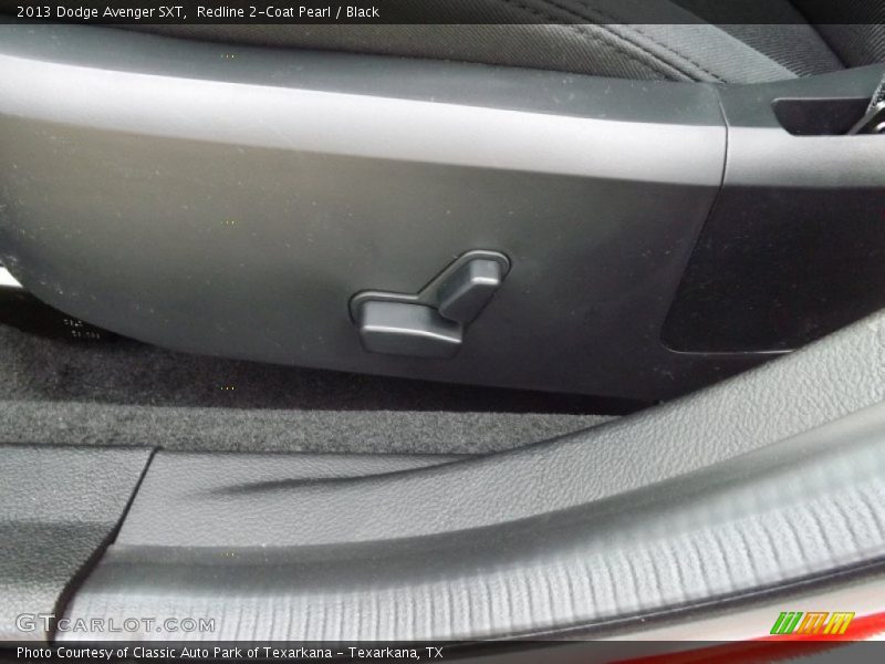 Redline 2-Coat Pearl / Black 2013 Dodge Avenger SXT