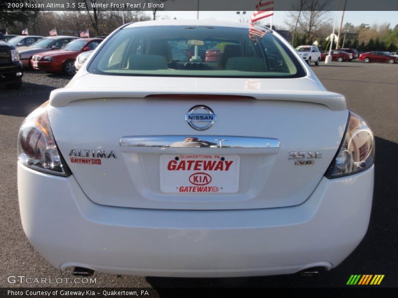 Winter Frost Pearl / Blond 2009 Nissan Altima 3.5 SE