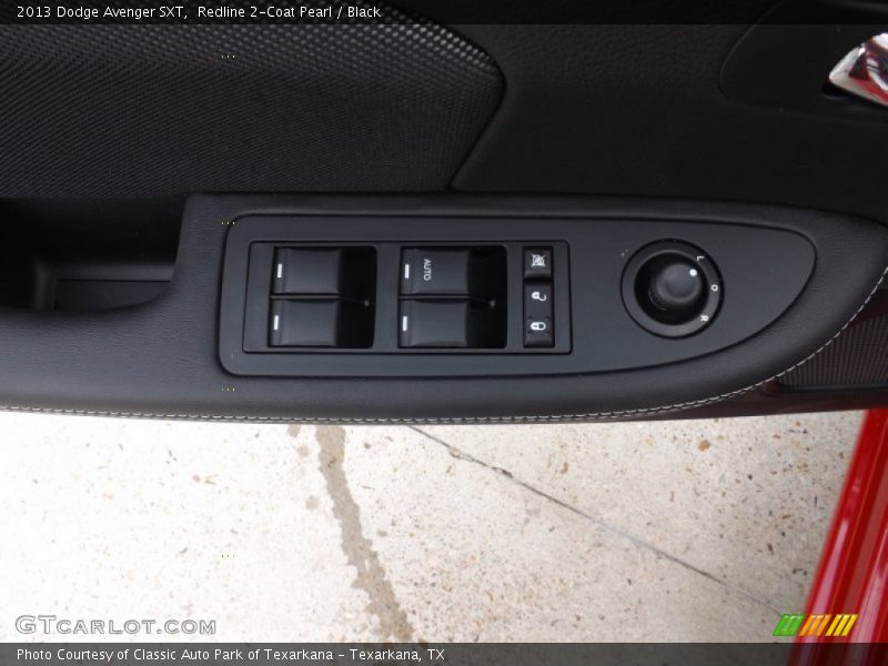 Redline 2-Coat Pearl / Black 2013 Dodge Avenger SXT