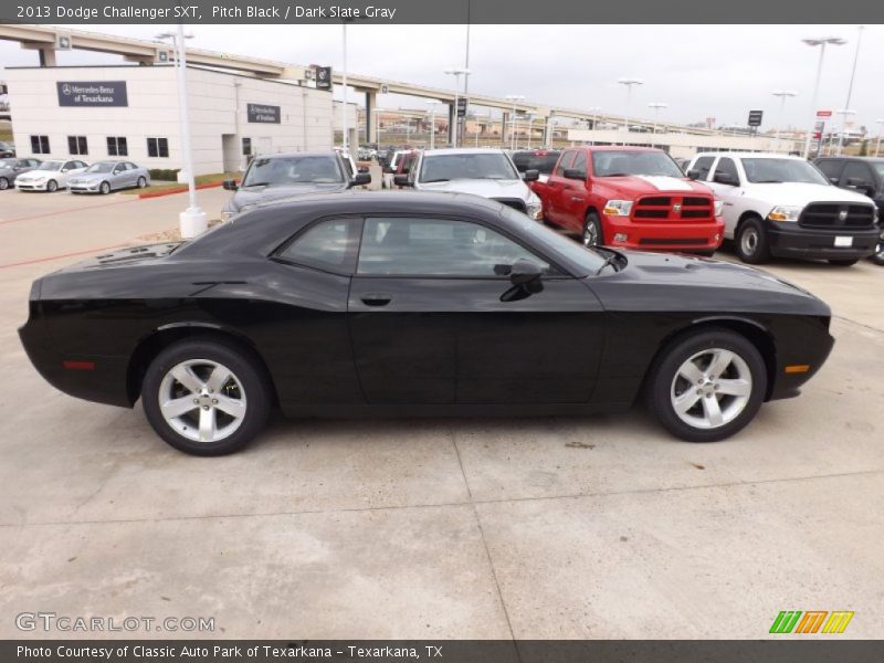 Pitch Black / Dark Slate Gray 2013 Dodge Challenger SXT
