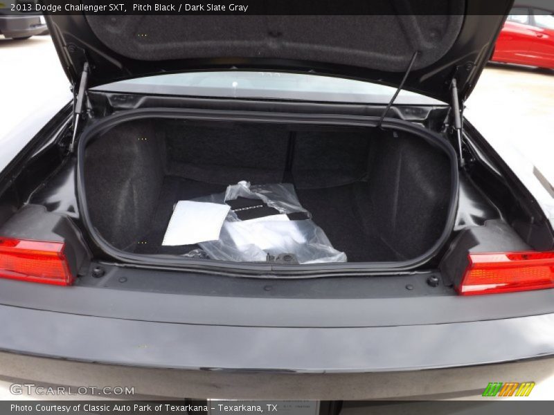 Pitch Black / Dark Slate Gray 2013 Dodge Challenger SXT