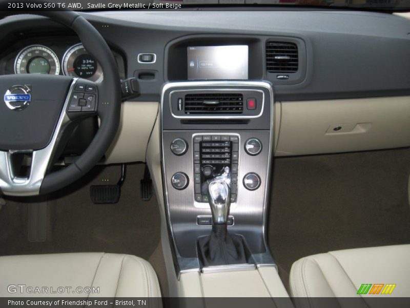 Controls of 2013 S60 T6 AWD
