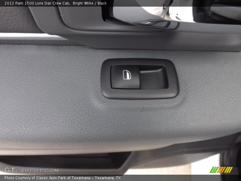 Bright White / Black 2013 Ram 1500 Lone Star Crew Cab