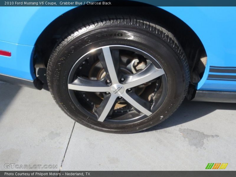 Grabber Blue / Charcoal Black 2010 Ford Mustang V6 Coupe