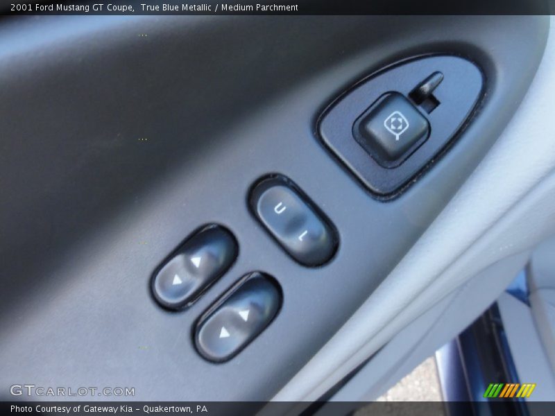 True Blue Metallic / Medium Parchment 2001 Ford Mustang GT Coupe