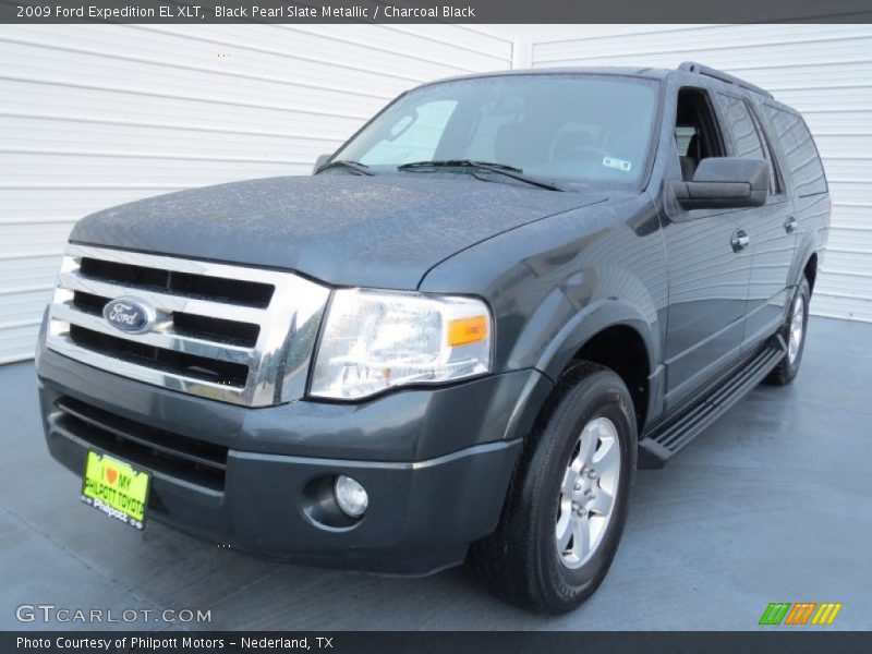 Front 3/4 View of 2009 Expedition EL XLT