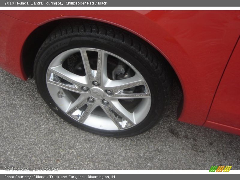 Chilipepper Red / Black 2010 Hyundai Elantra Touring SE