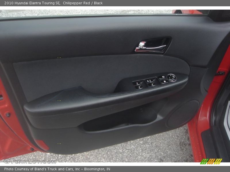 Chilipepper Red / Black 2010 Hyundai Elantra Touring SE