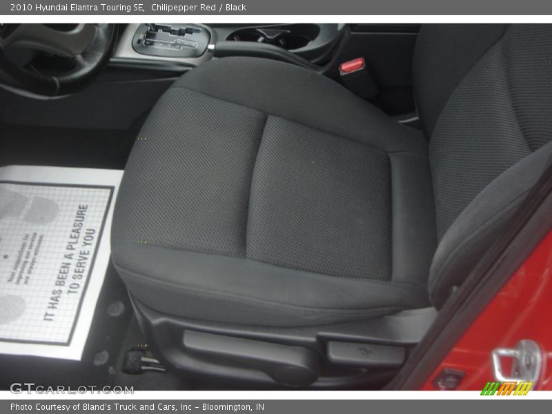 Chilipepper Red / Black 2010 Hyundai Elantra Touring SE