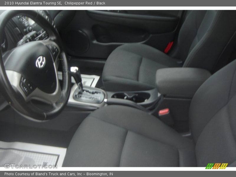 Chilipepper Red / Black 2010 Hyundai Elantra Touring SE