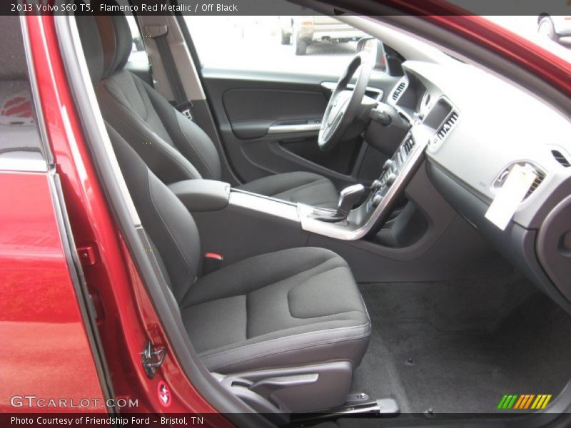 Flamenco Red Metallic / Off Black 2013 Volvo S60 T5