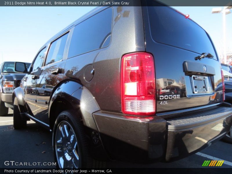 Brilliant Black Crystal Pearl / Dark Slate Gray 2011 Dodge Nitro Heat 4.0