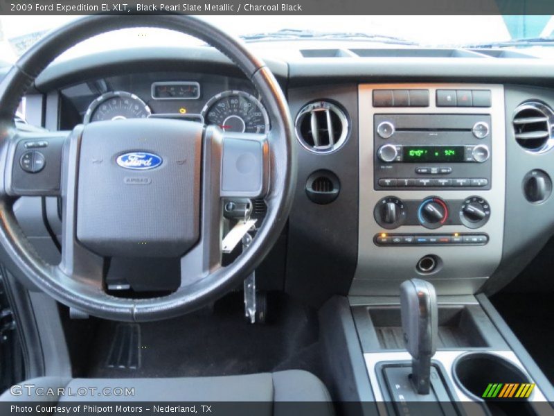 Dashboard of 2009 Expedition EL XLT
