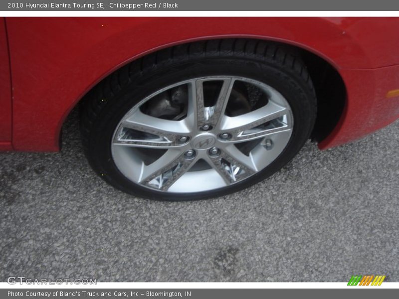Chilipepper Red / Black 2010 Hyundai Elantra Touring SE