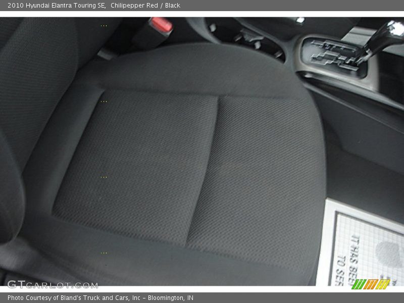Chilipepper Red / Black 2010 Hyundai Elantra Touring SE