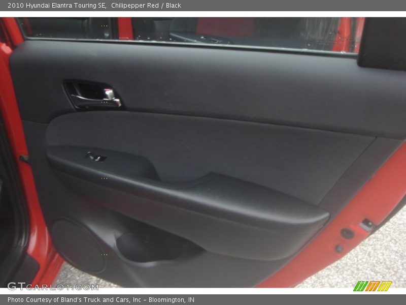 Chilipepper Red / Black 2010 Hyundai Elantra Touring SE
