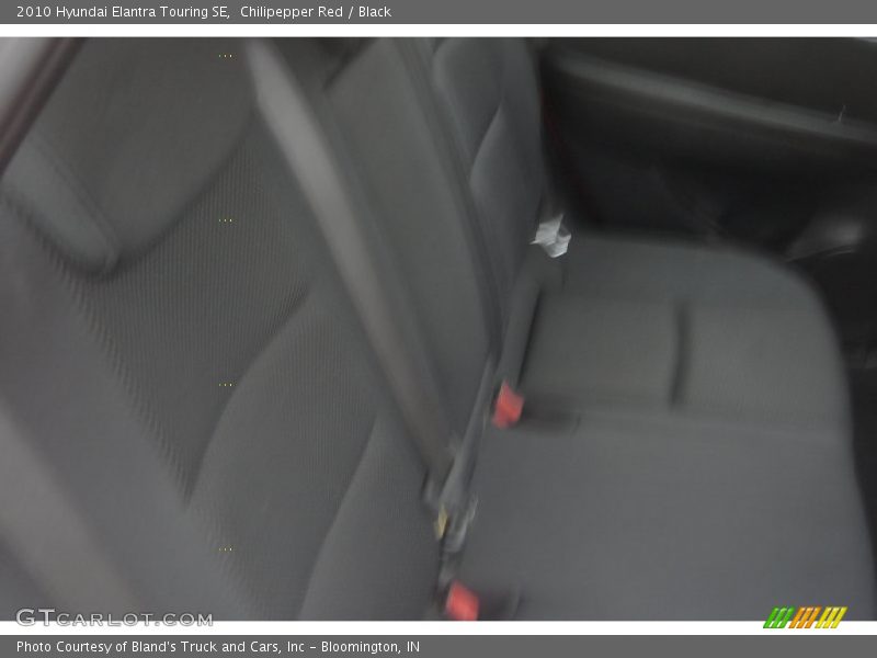 Chilipepper Red / Black 2010 Hyundai Elantra Touring SE