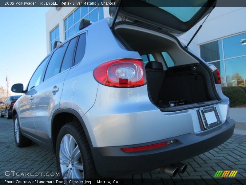 Reflex Silver Metallic / Charcoal 2009 Volkswagen Tiguan SEL