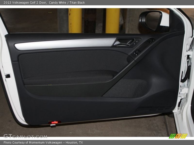 Candy White / Titan Black 2013 Volkswagen Golf 2 Door