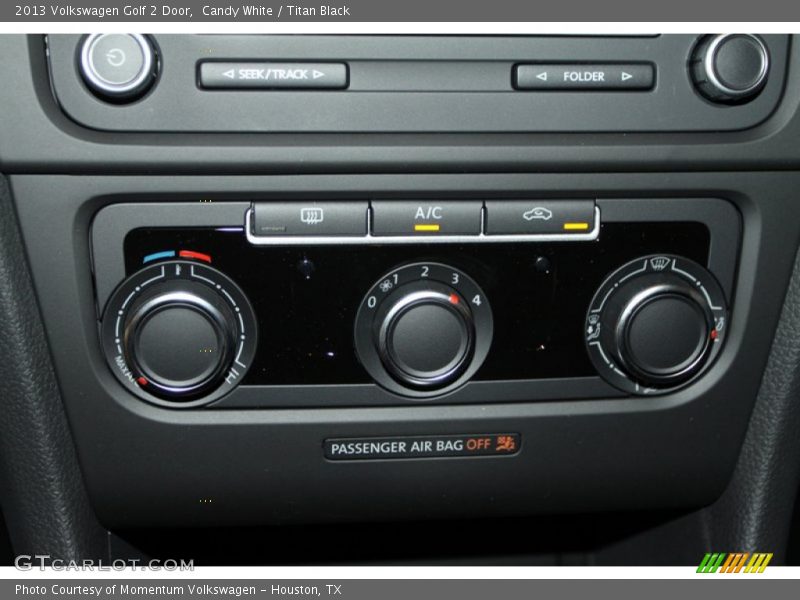 Candy White / Titan Black 2013 Volkswagen Golf 2 Door