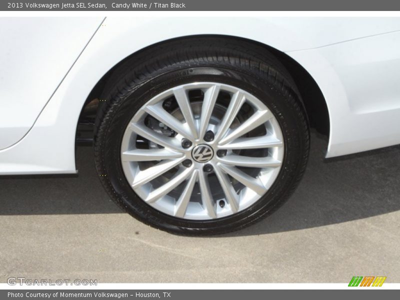 Candy White / Titan Black 2013 Volkswagen Jetta SEL Sedan