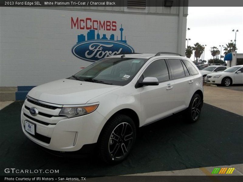 White Platinum Tri-Coat / Charcoal Black 2013 Ford Edge SEL