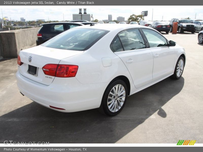 Candy White / Titan Black 2013 Volkswagen Jetta SEL Sedan