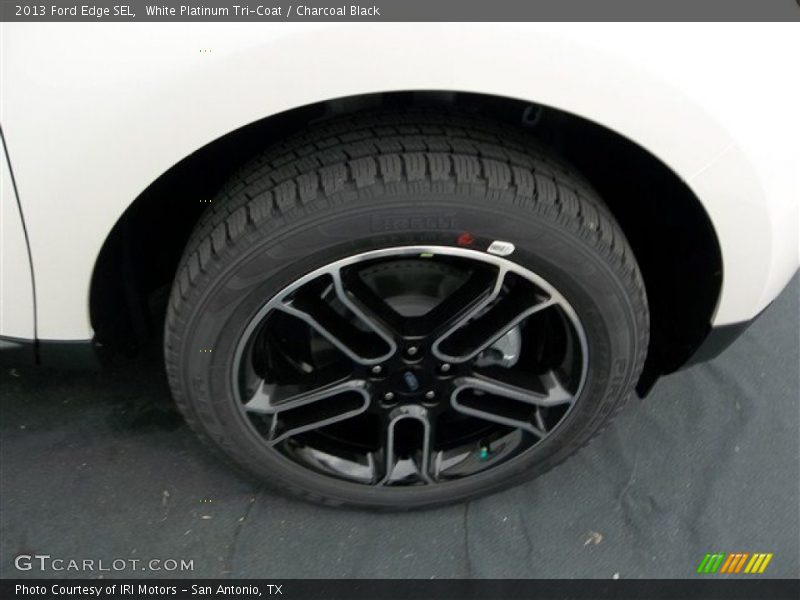 White Platinum Tri-Coat / Charcoal Black 2013 Ford Edge SEL