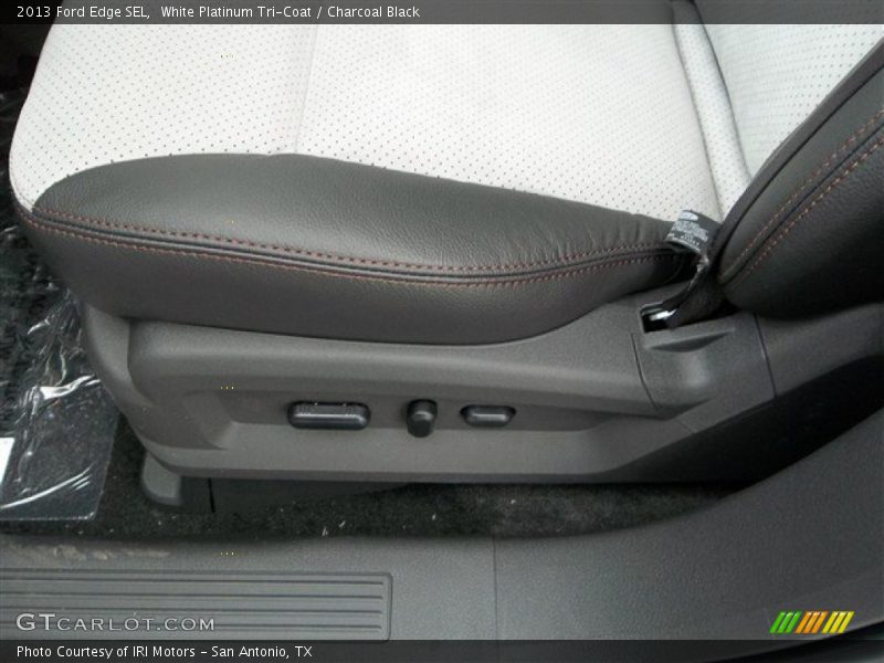 White Platinum Tri-Coat / Charcoal Black 2013 Ford Edge SEL