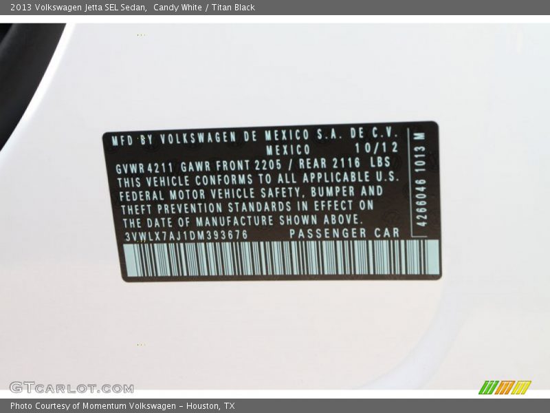 Candy White / Titan Black 2013 Volkswagen Jetta SEL Sedan