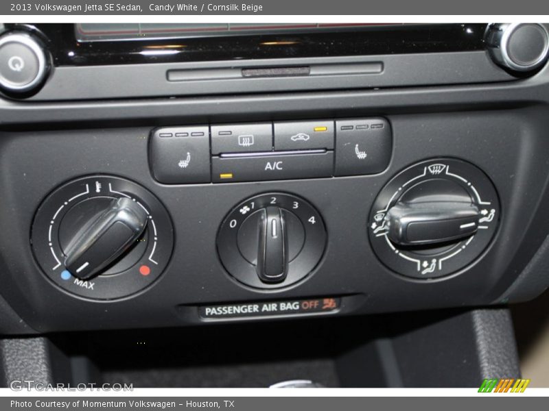 Candy White / Cornsilk Beige 2013 Volkswagen Jetta SE Sedan