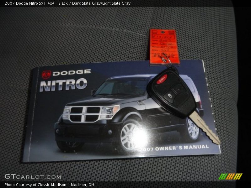 Black / Dark Slate Gray/Light Slate Gray 2007 Dodge Nitro SXT 4x4