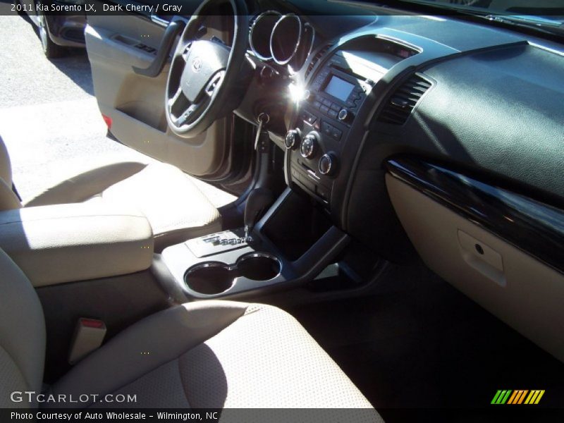 Dark Cherry / Gray 2011 Kia Sorento LX